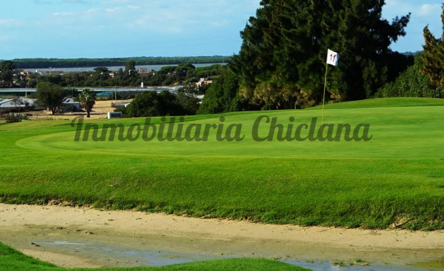 Sanlúcar, Campo de Golf 18 hoyos (Par 72).